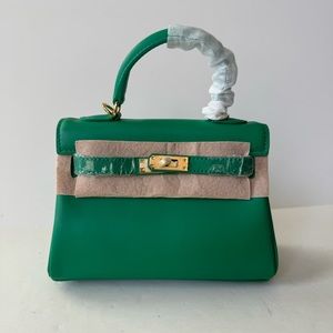 Racing Green Mini 20 Smooth Swift Leather Bag w/ Gold Belted Lock Key Satchel B3